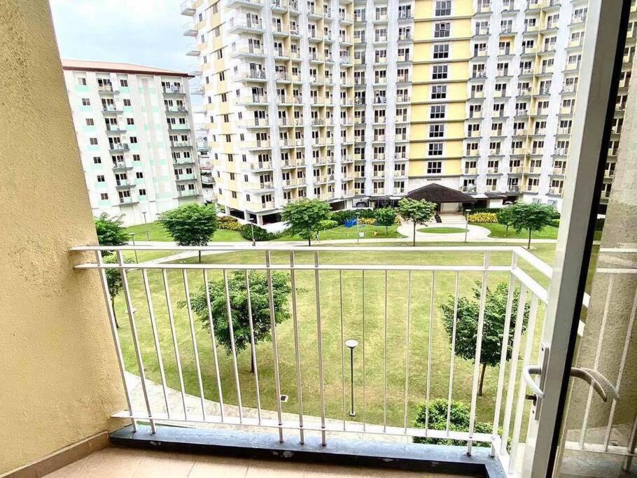 Field Residences Paranaque City Exterior foto